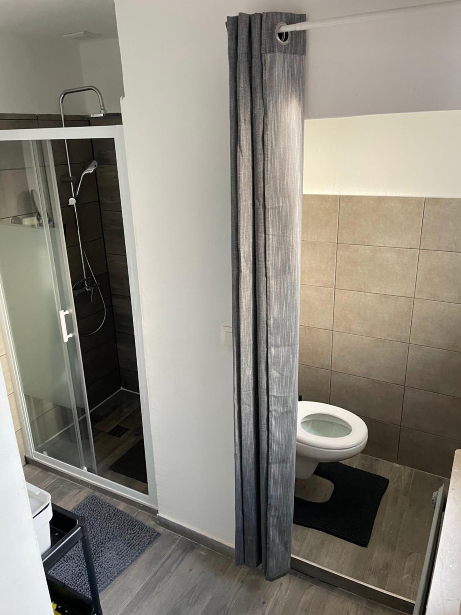 Double Room Private Bathroom