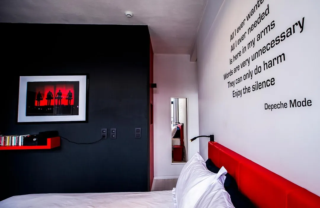 Rock Lobster City Lodge-1