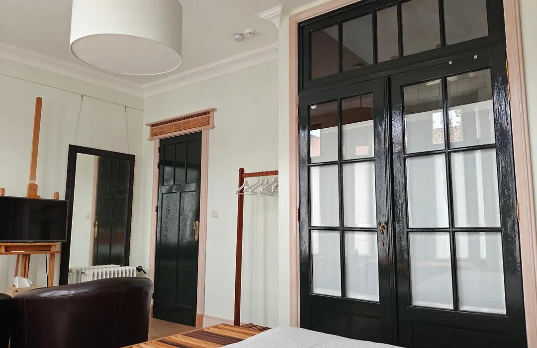 Bed & Breakfast Exterlaer-1