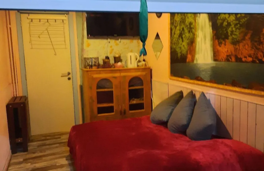 2 Floors 3 Bedrooms Near Central Station-1